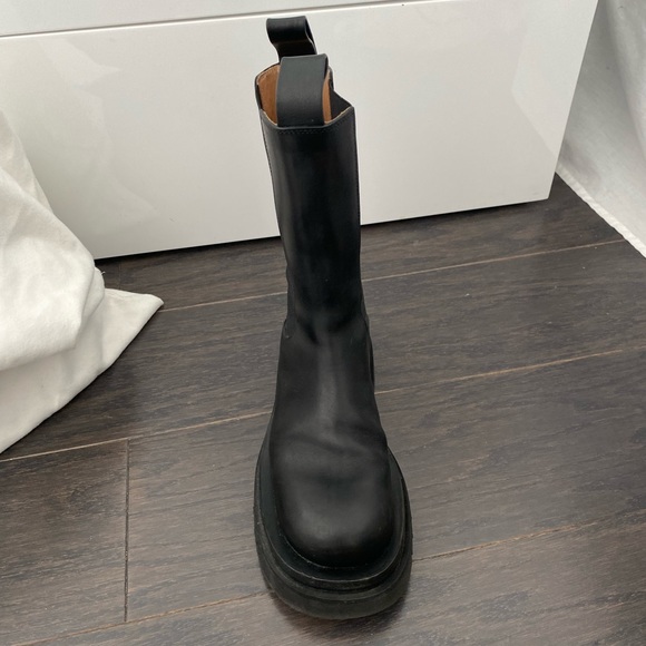 BOTTEGA VENETA black Lug boots - Picture 7 of 12